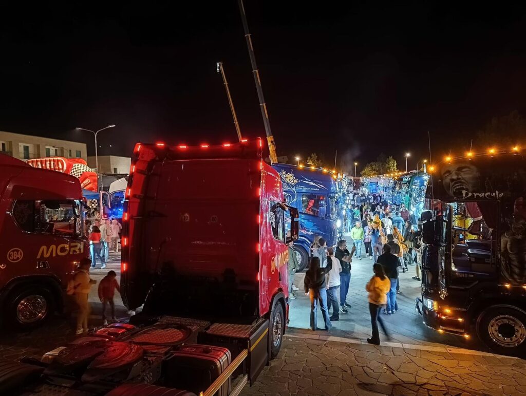 Le immgini di Camion sotto le stelle